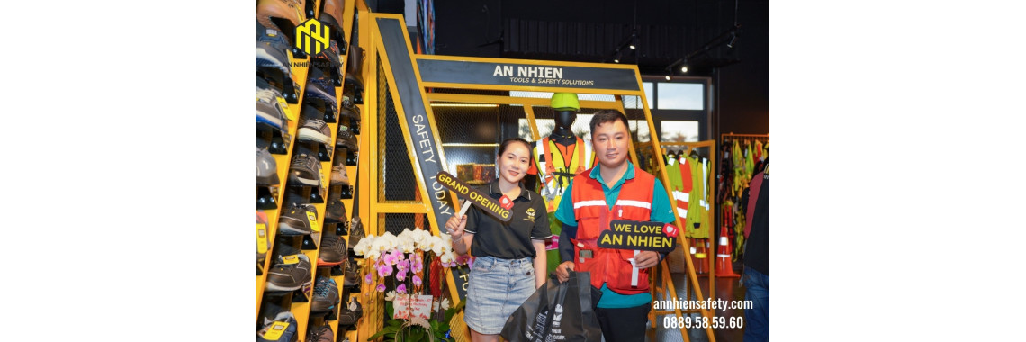 Giày bảo hộ lao động chất lượng giá rẻ khu vực miền Nam