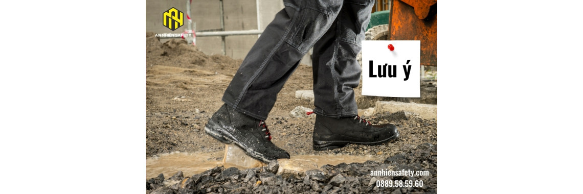 Giày bảo hộ lao động được làm từ những loại vật liệu nào?