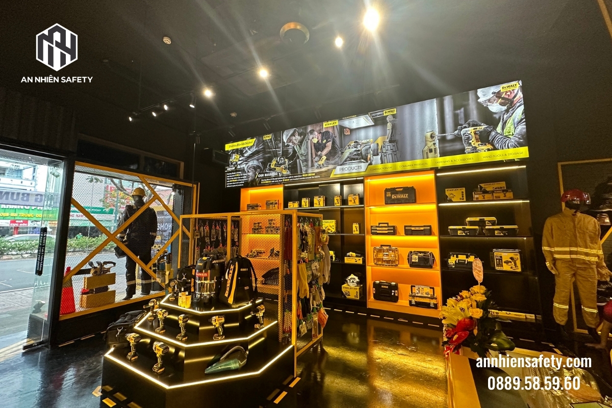 Mua kính hàn chính hãng ở đâu uy tín