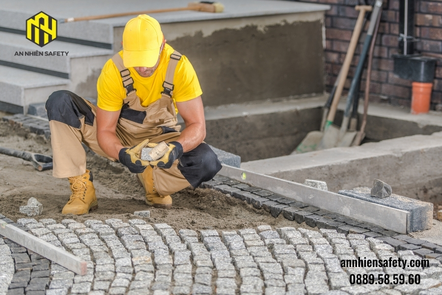 Giới thiệu về công nghiệp xây dựng và yêu cầu về an toàn lao động